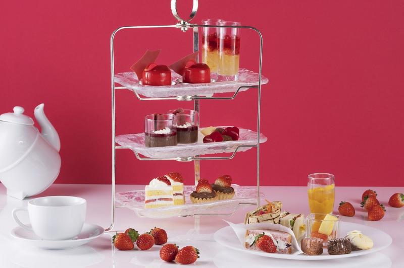 ウェスティンホテル仙台　甘酸っぱいいちごと濃厚なチョコレートでご褒美ティータイムの画像1