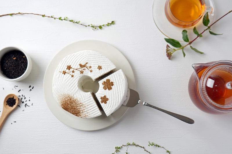 シフォンケーキ専門店 This is CHIFFON CAKE. から春限定デザインの紅茶シフォンケーキ「Earl Grey CHIFFON【spring】」が発売！の画像1