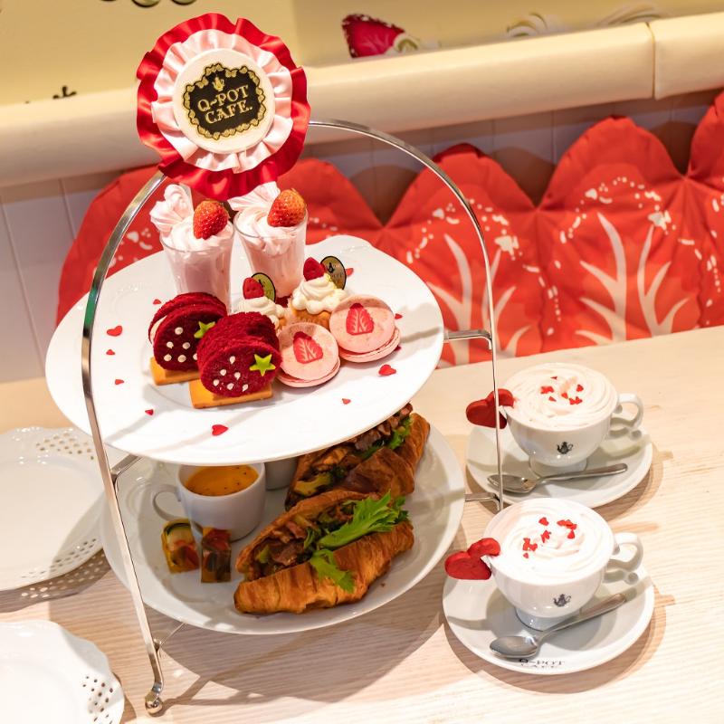 Q-pot CAFE.の“いちご”一会♡ 苺のアフタヌーンティーセットのアフタヌーンティー画像