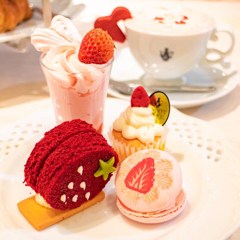Q-pot CAFE.の“いちご”一会♡ 苺のアフタヌーンティーセットのスイーツ画像