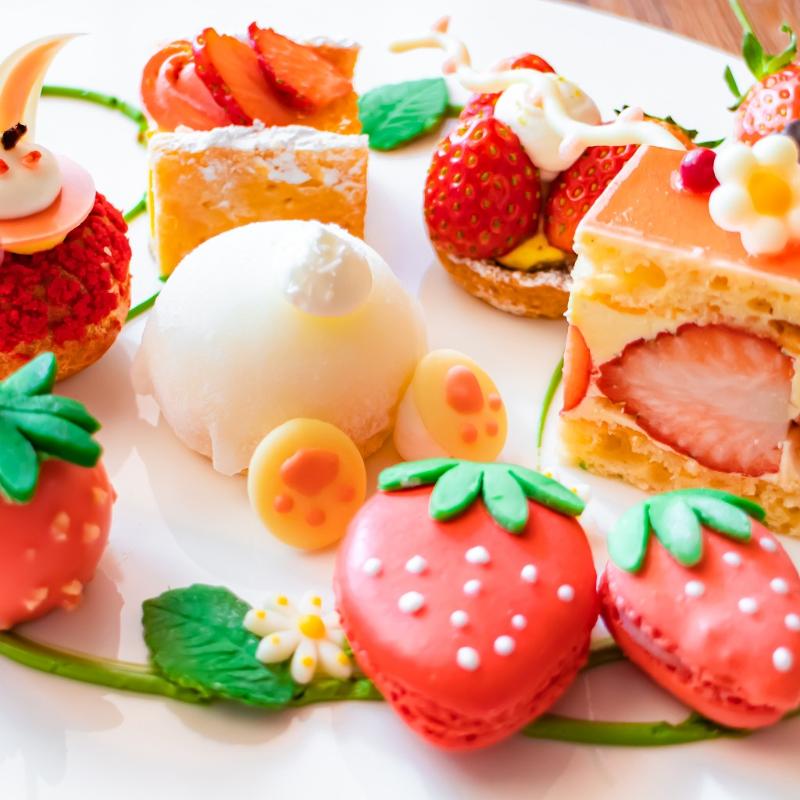カフェ／ハイアット リージェンシー 東京のいちご畑のアフタヌーンティーのスイーツ画像