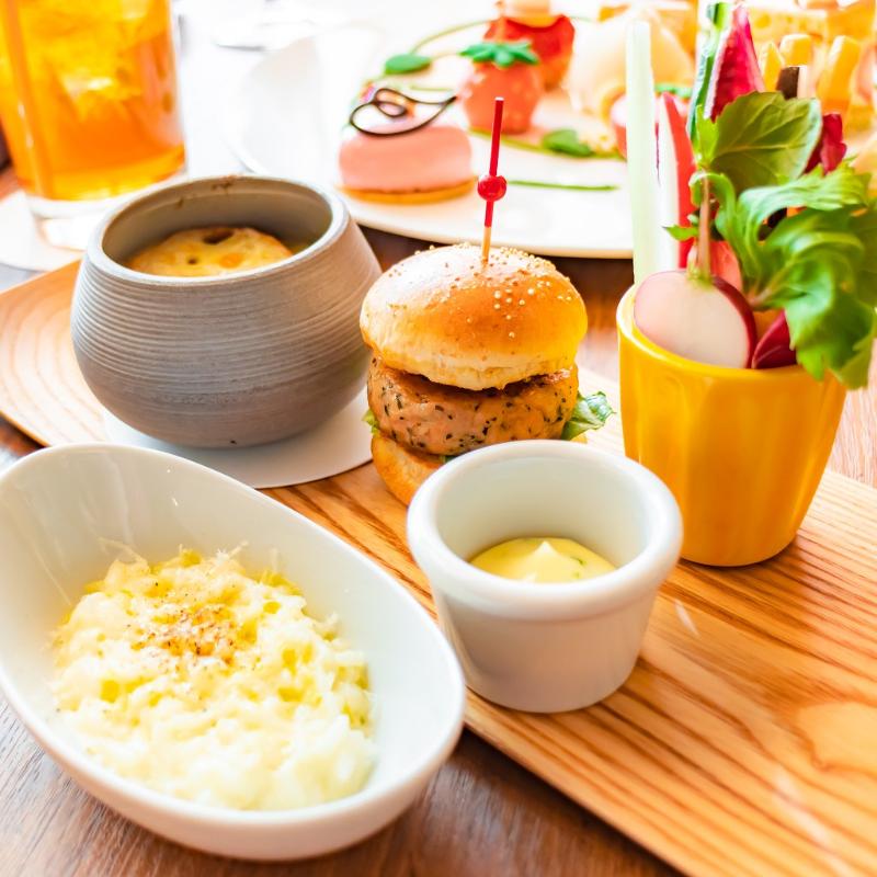 カフェ／ハイアット リージェンシー 東京のいちご畑のアフタヌーンティーのセイボリー画像