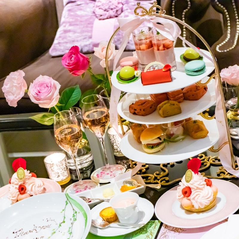 ニューヨークラウンジ／ホテルインターコンチネンタル東京ベイのストロベリーアフタヌーンティーwith LADURÉE　～マリー・アントワネットの世界～のスタンド画像