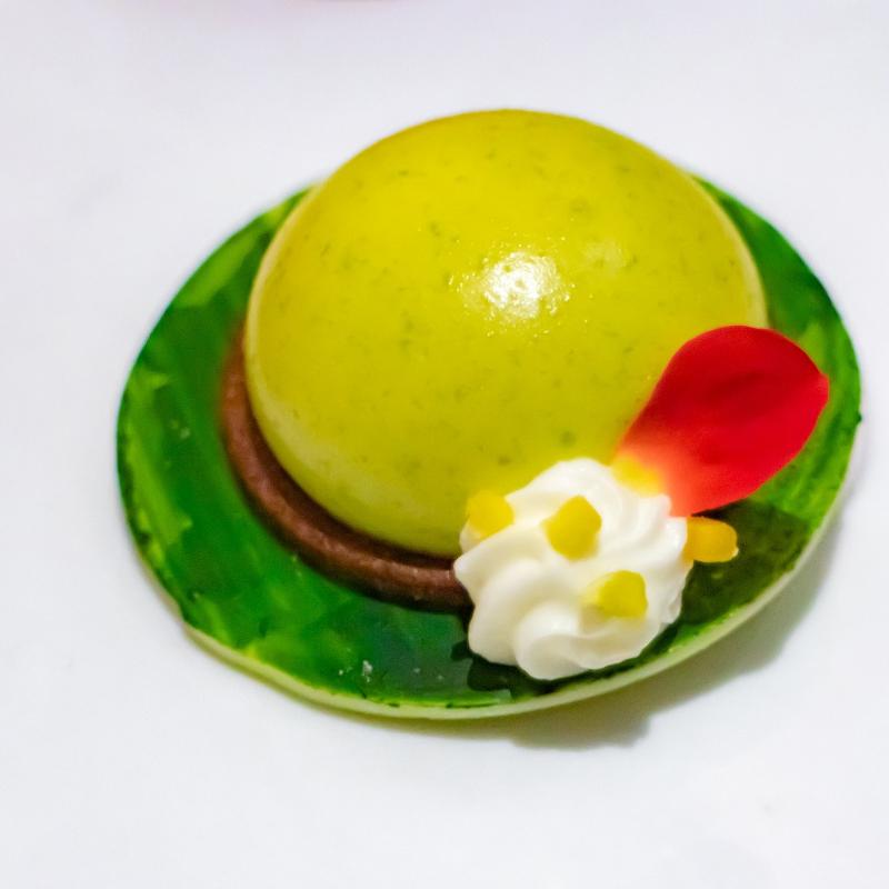 ニューヨークラウンジ／ホテルインターコンチネンタル東京ベイのストロベリーアフタヌーンティーwith LADURÉE　～マリー・アントワネットの世界～のスイーツ追加2画像