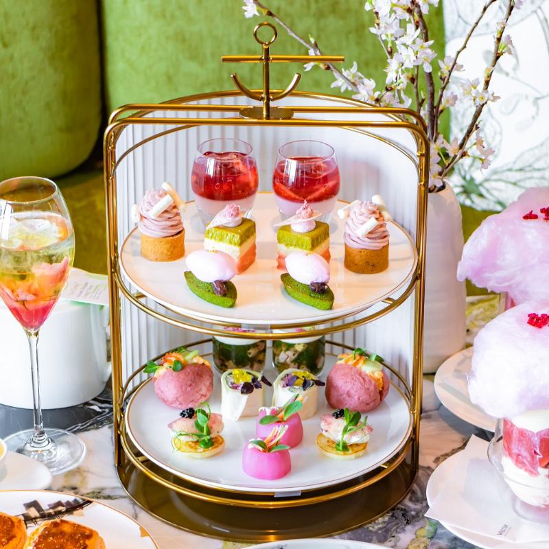 ロビーラウンジ／ウェスティンホテル横浜の春を彩る桜アフタヌーンティーのスタンド画像
