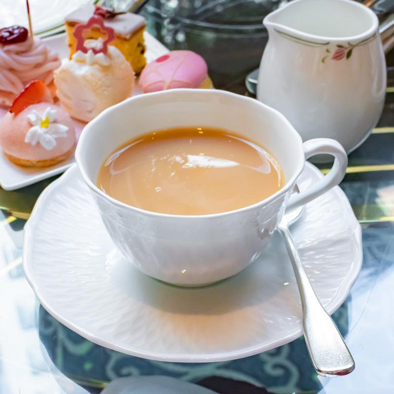 ロビーラウンジ フォンテーヌ／ロイヤルパークホテルのお花見アフタヌーンティーの飲み物画像