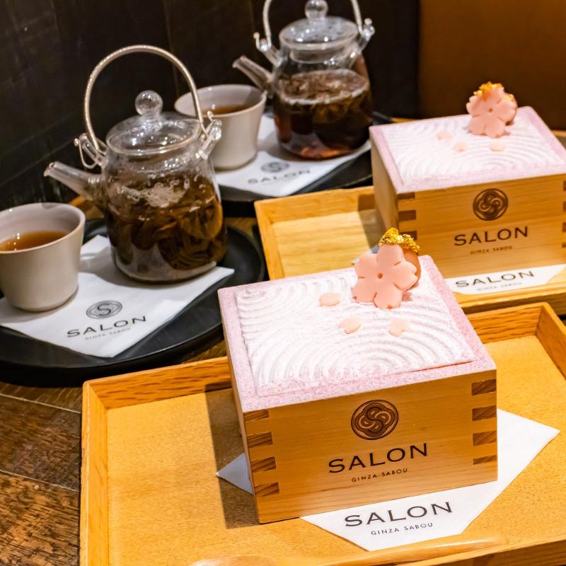 SALON GINZA SABOUでランチと茶房パフェを堪能のメイン画像