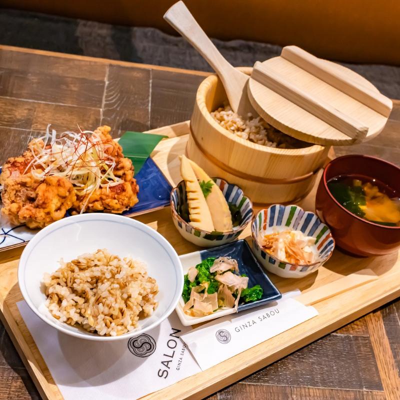SALON GINZA SABOUでランチと茶房パフェを堪能の画像