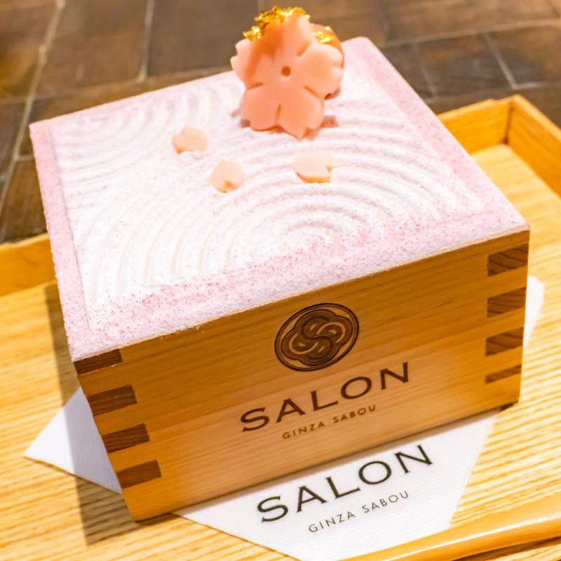 SALON GINZA SABOUでランチと茶房パフェを堪能の画像