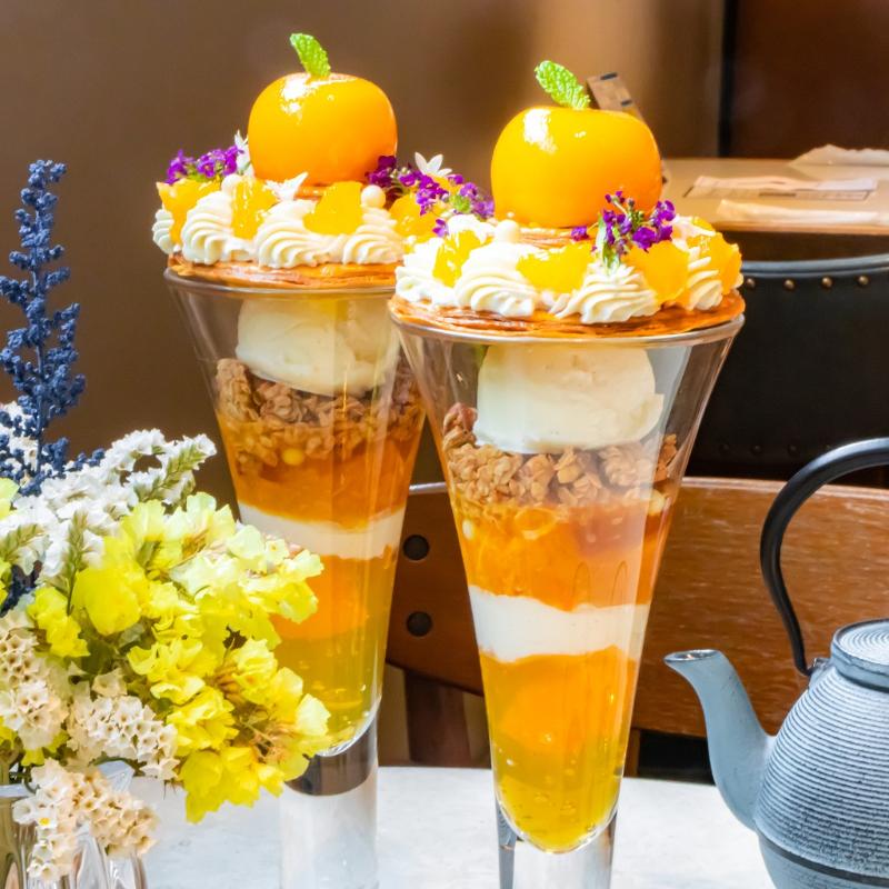 新宿NEWoManのSALON BAKE & TEAでオレンジのミルフィーユパフェ実食！の画像