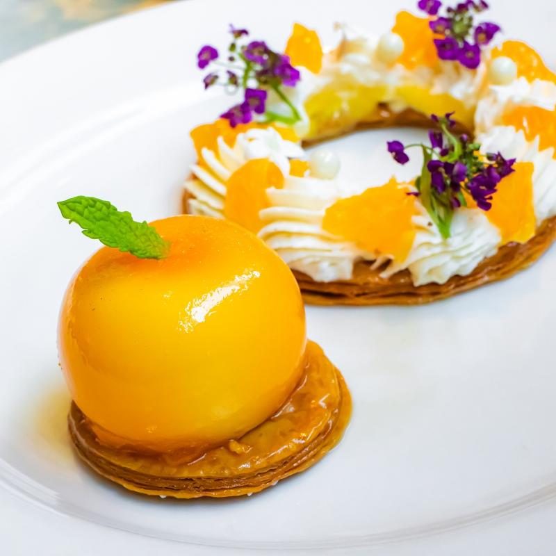 新宿NEWoManのSALON BAKE & TEAでオレンジのミルフィーユパフェ実食！の画像