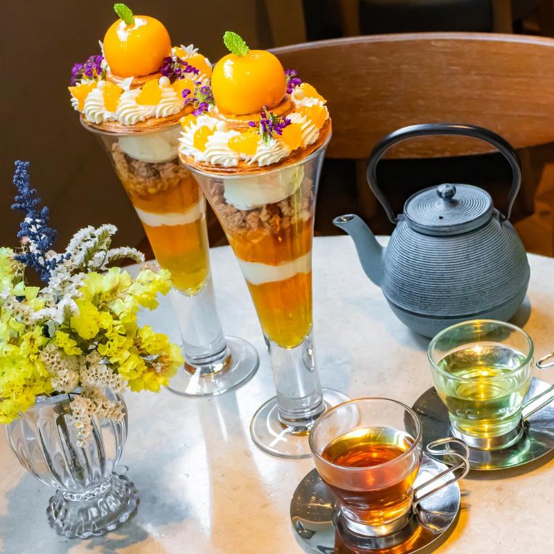 新宿NEWoManのSALON BAKE & TEAでオレンジのミルフィーユパフェ実食！の画像