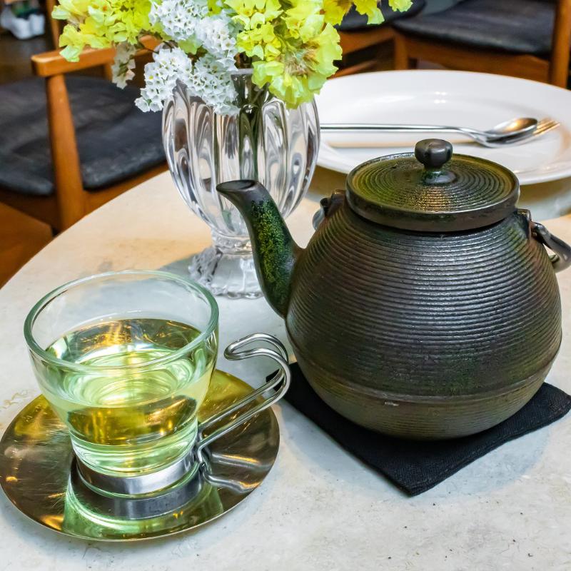 新宿NEWoManのSALON BAKE & TEAでオレンジのミルフィーユパフェ実食！の画像
