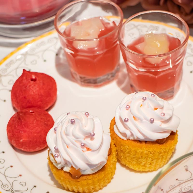 Bellflowerのピンクローズアフタヌーンティーのスタンド2段目画像