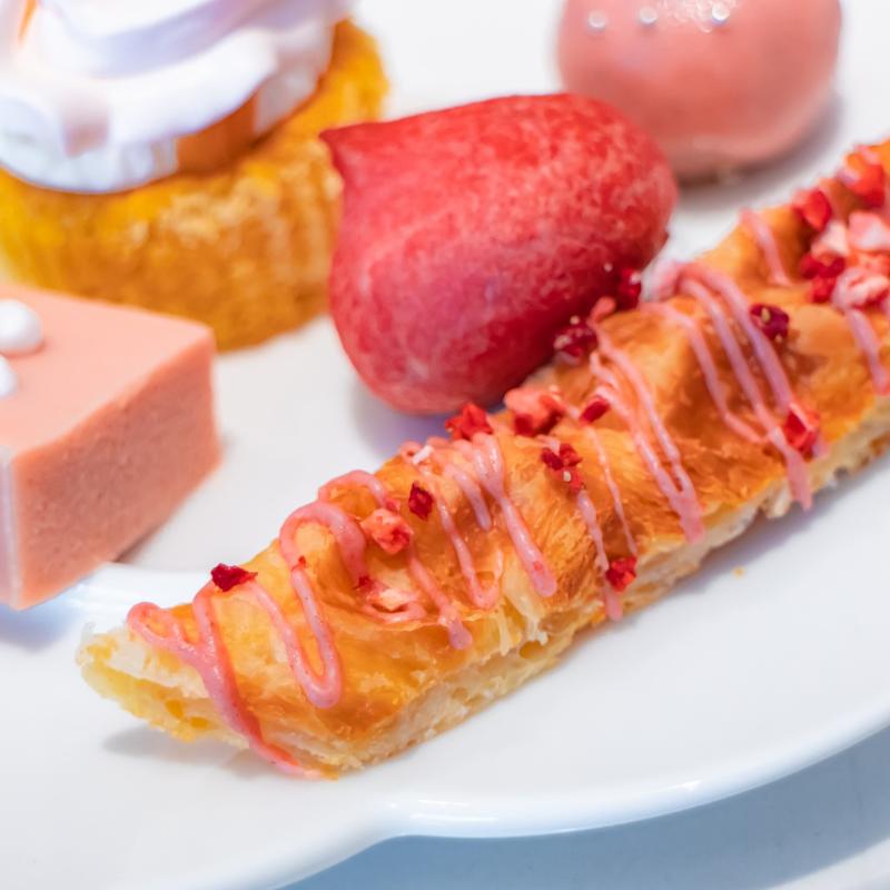 Bellflowerのピンクローズアフタヌーンティーのスイーツ追加1画像