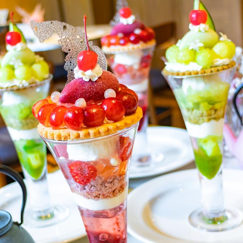 新宿NEWoManのSALON BAKE & TEAでレトロパフェ実食！のメイン画像