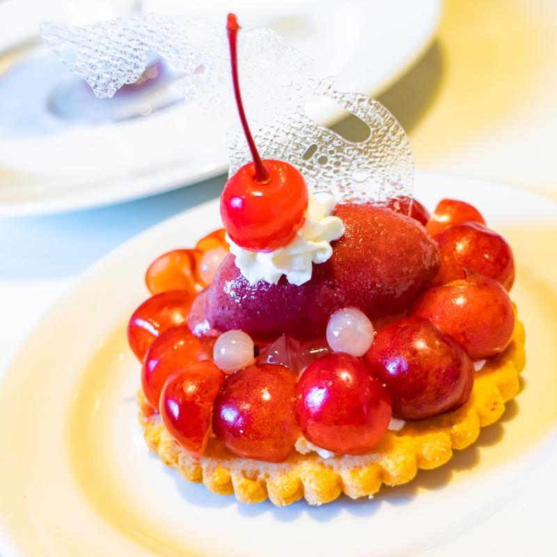 新宿NEWoManのSALON BAKE & TEAでレトロパフェ実食！の画像