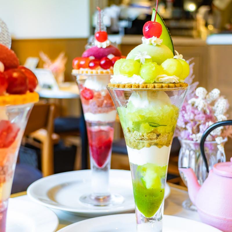 新宿NEWoManのSALON BAKE & TEAでレトロパフェ実食！の画像