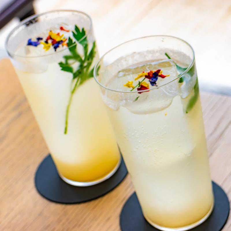 ロビー バー／東京エディション虎ノ門のピーチ エディションアフタヌーンティーの飲み物追加2画像