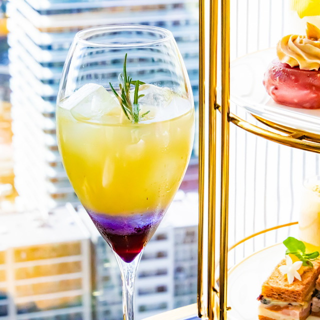 ロビーラウンジ／ウェスティンホテル横浜のマロンとぶどうのアフタヌーンティーの飲み物画像