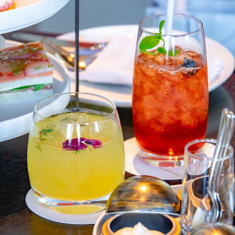 ザ ラウンジ／フォーシーズンズホテル東京大手町のストロベリー ＆ チョコレートアフタヌーンティーの飲み物画像
