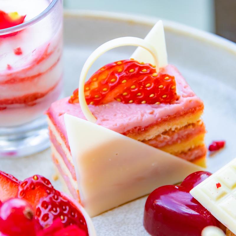 ロビーラウンジ／ザ・プリンスパークタワー東京のPinky White Strawberry Afternoon Teaのスイーツ追加2画像