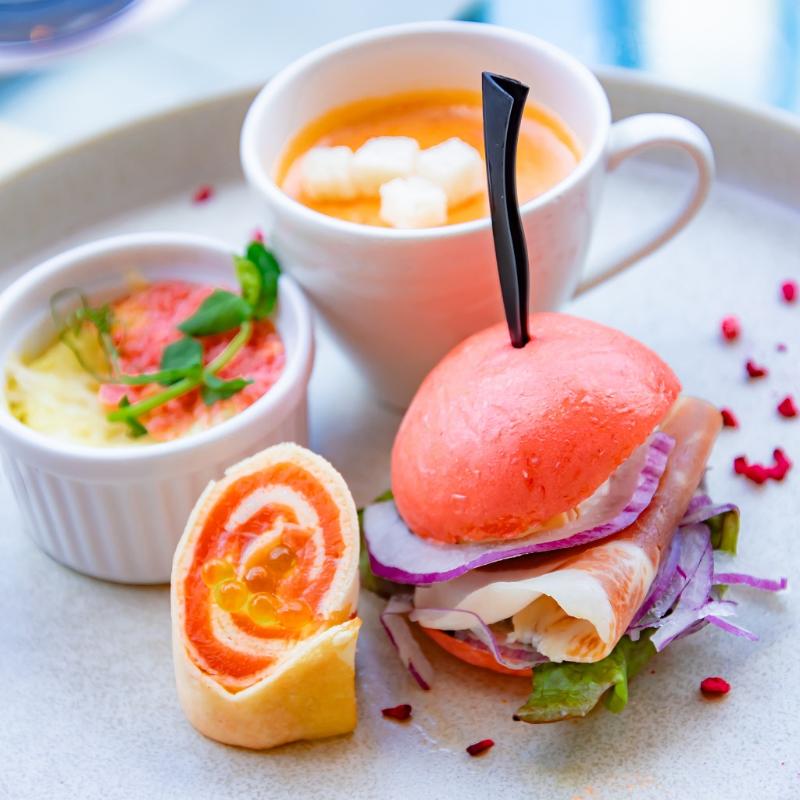 ロビーラウンジ／ザ・プリンスパークタワー東京のPinky White Strawberry Afternoon Teaのセイボリー画像