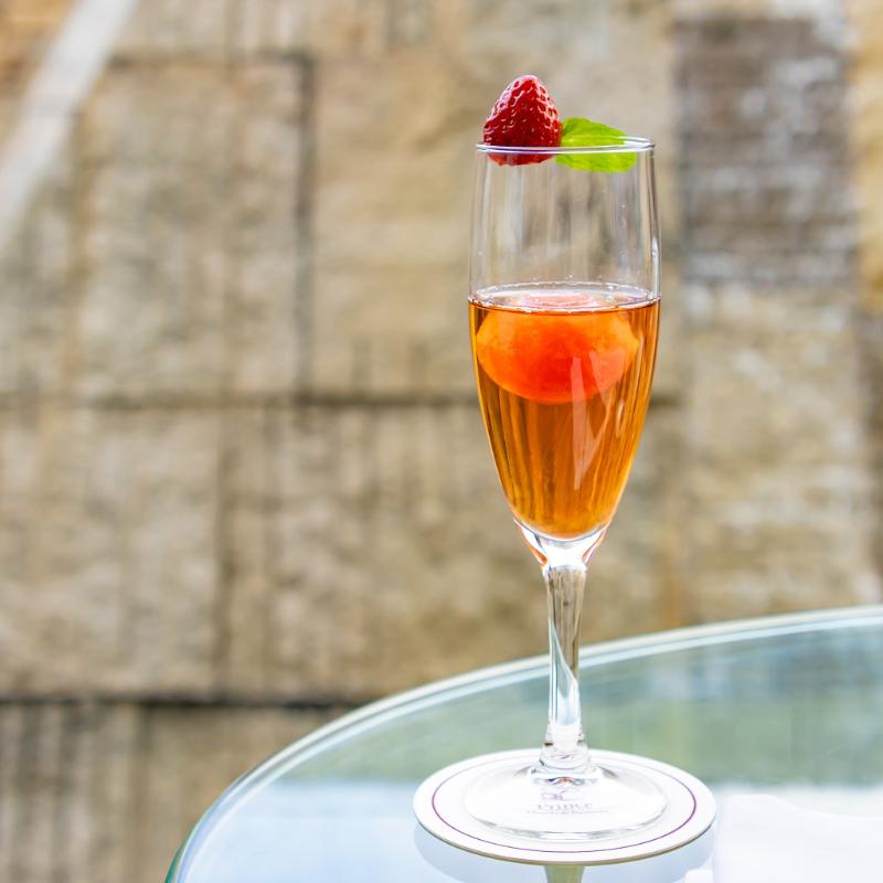 ロビーラウンジ／ザ・プリンスパークタワー東京のPinky White Strawberry Afternoon Teaの飲み物追加2画像