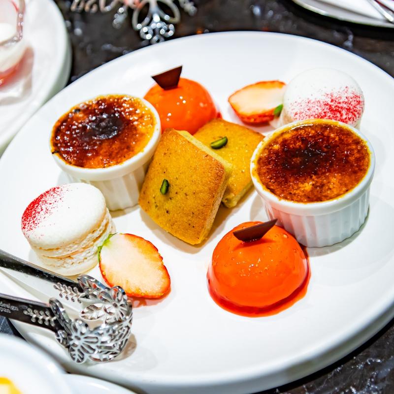 アニヴェルセルカフェ 表参道のValentine & White Day Afternoon Teaのスタンド2段目画像