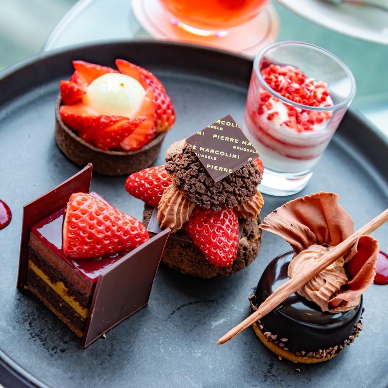 ロビーラウンジ／ザ・プリンスパークタワー東京のStrawberry & Chocolate Afternoon Teaのスイーツ画像