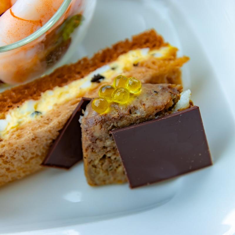 ロビーラウンジ／ザ・プリンスパークタワー東京のStrawberry & Chocolate Afternoon Teaのセイボリー追加2画像
