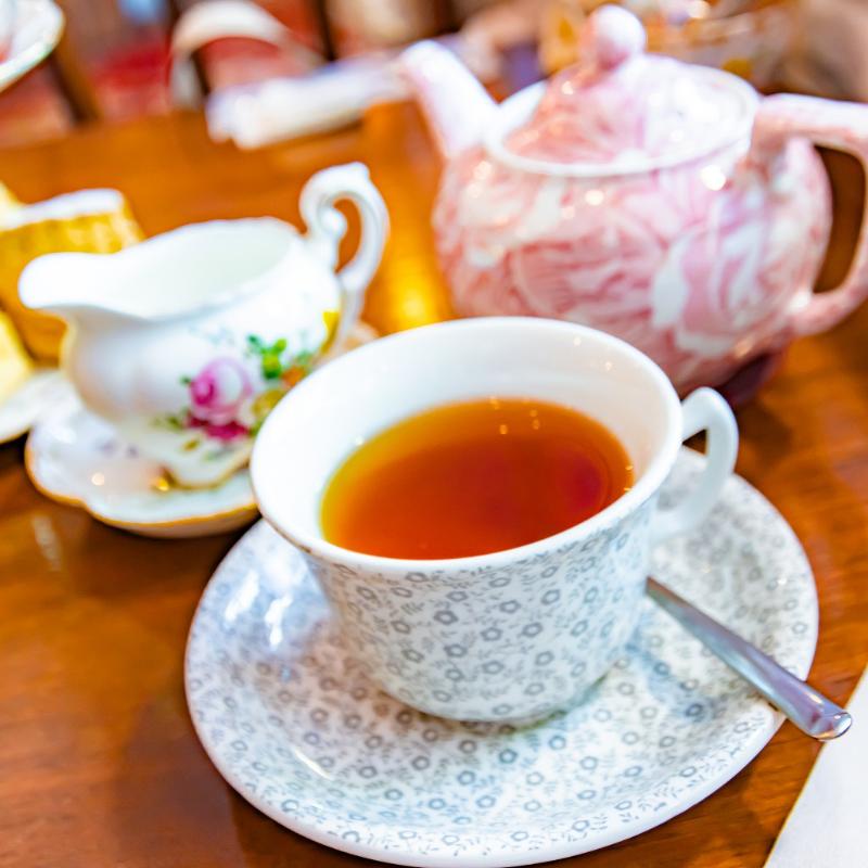 タイニートリアティールームのロイヤルフェイバリット・アフタヌーンティーの飲み物画像