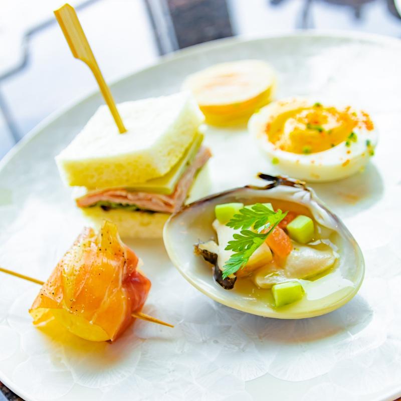 スモーク＆スピン／センタラグランドホテル大阪の天空のサマーアフタヌーンティーのセイボリー画像