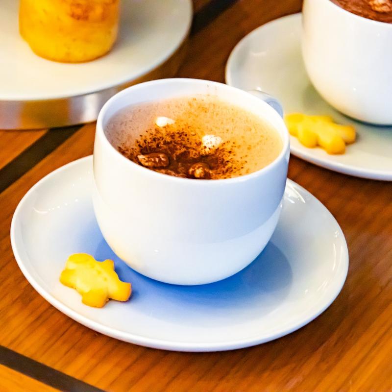 ザ ラウンジ／フォーシーズンズホテル東京大手町のフェスティブ アフタヌーンティーの飲み物画像