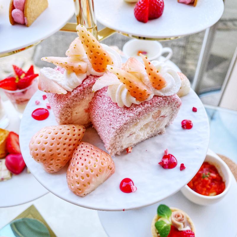 ロビーラウンジ／ザ・プリンス パークタワー東京のPinky Strawberry Afternoon Teaのスタンド2段目画像