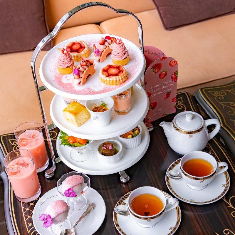 インペリアルラウンジ アクア／帝国ホテルのStrawberry & Flower Garden Afternoon Teaのスタンド画像