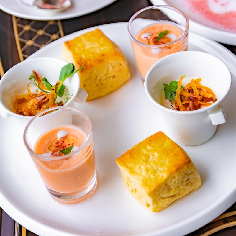 インペリアルラウンジ アクア／帝国ホテルのStrawberry & Flower Garden Afternoon Teaのスタンド2段目画像