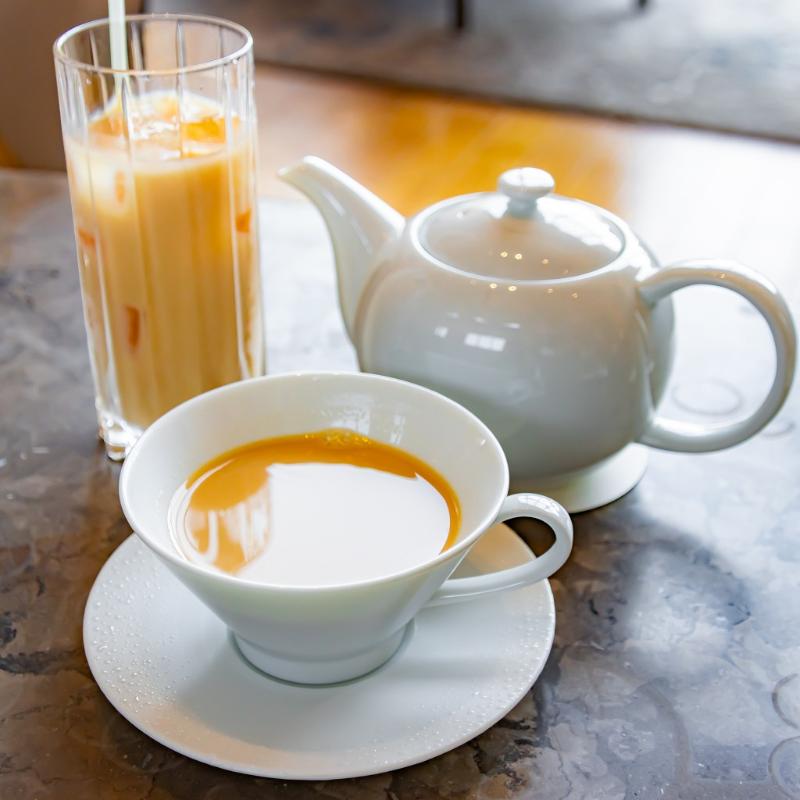 ジャヌ ラウンジ & ガーデンテラス／ジャヌ東京のハーブとはちみつのアフタヌーンティーの飲み物画像