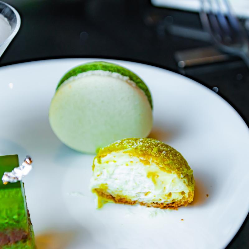 バー＆ラウンジ メロディ／ヒルトン横浜の”ハーモニー”　メロンと抹茶のアフタヌーンティー ～初夏の奏～のスイーツ追加1画像