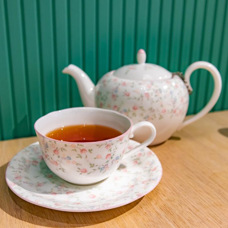 ムーミンカフェ フローラルバレーのフローラルバレー アフタヌーンティーの飲み物画像