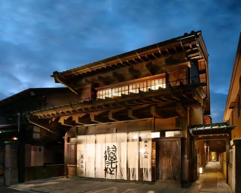 萬屋本店の画像1