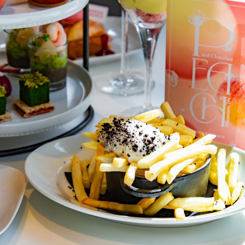 マーサーブランチ ギンザテラスのPeach&Chocolate Afternoonteaのセイボリー追加1画像