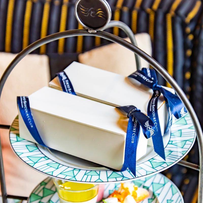 リストランテ オッツィオ／東京ベイコート倶楽部 ホテル＆スパリゾートのPRADA Afternoon Tea at OZIOのスタンド1段目画像