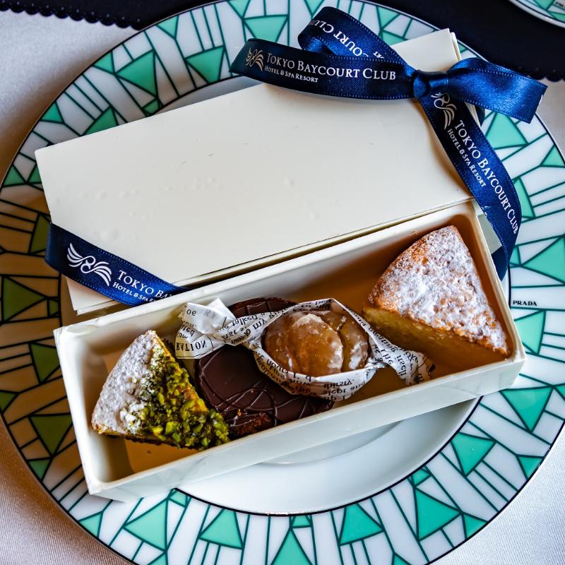 リストランテ オッツィオ／東京ベイコート倶楽部 ホテル＆スパリゾートのPRADA Afternoon Tea at OZIOのスイーツ追加2画像