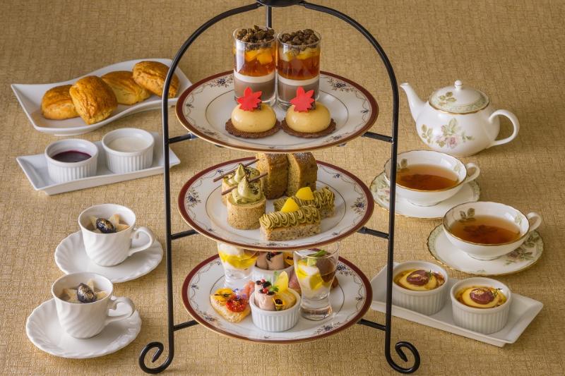 TeaDropTimeサブ管理者の栗とほうじ茶のアフタヌーンティー画像1