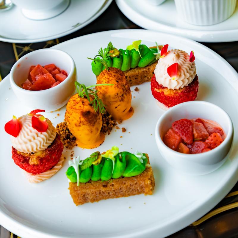 インペリアルラウンジ アクア／帝国ホテルのBritish Summer Afternoon Teaのスタンド1段目画像