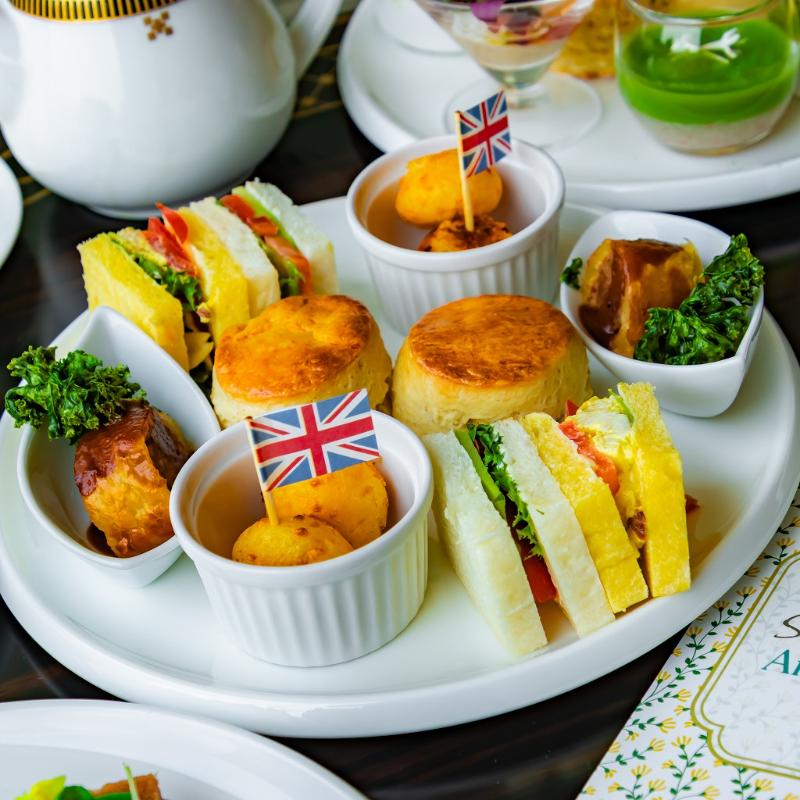 インペリアルラウンジ アクア／帝国ホテルのBritish Summer Afternoon Teaのスタンド2段目画像
