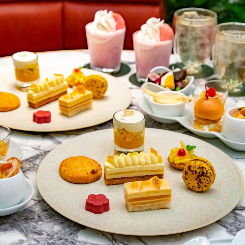 Nineteen Eighty Lounge & Bar／ハイアット リージェンシー 東京のピエール エルメ アフタヌーンティーのスタンド画像