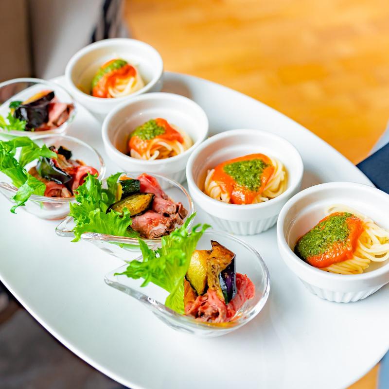 ジャヌ ラウンジ & ガーデンテラス／ジャヌ東京のオータムアフタヌーンティーのスタンドその他プレート2画像