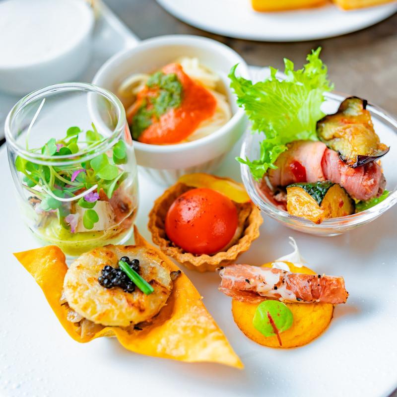 ジャヌ ラウンジ & ガーデンテラス／ジャヌ東京のオータムアフタヌーンティーのセイボリー画像